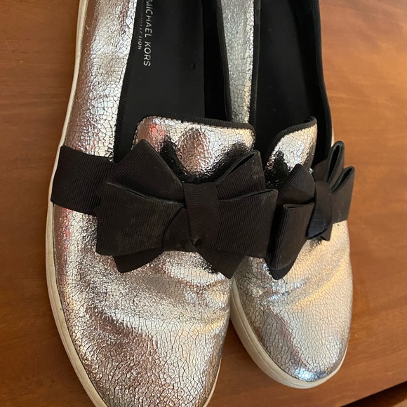 Michael Kors bow slip on sneaker shoes - Picture 4 of 4